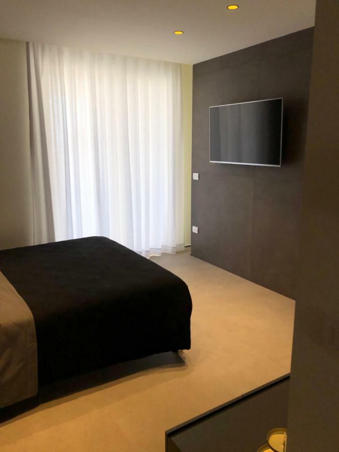 Golden Suites 50 Monopoli Bagian luar foto