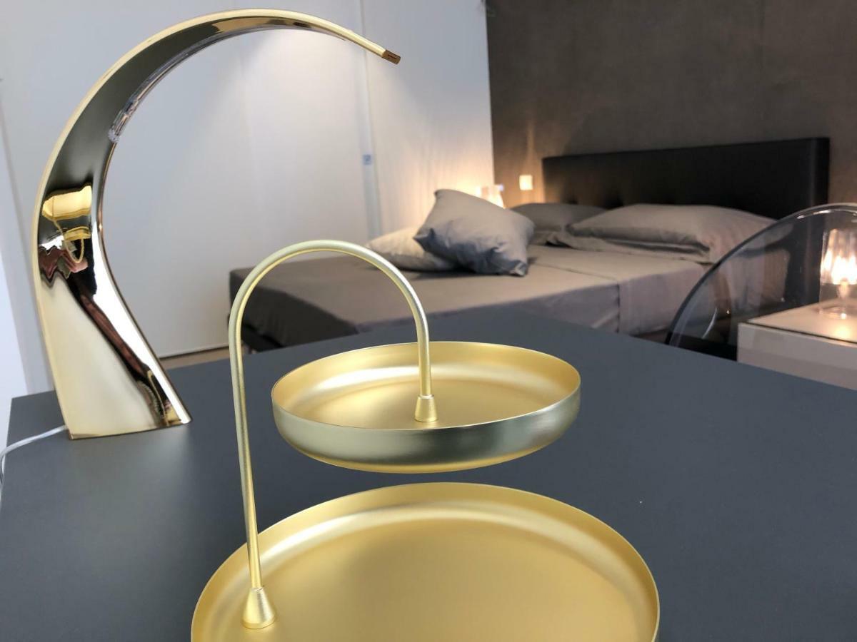 Golden Suites 50 Monopoli Bagian luar foto